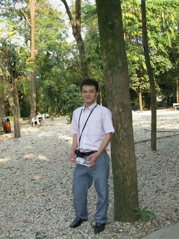 雨浓的第二张照片--佛山相亲服务中心