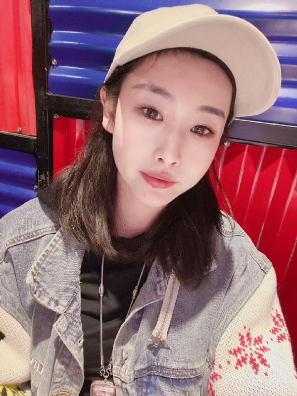 玲珑的第一张照片--佛山相亲服务中心