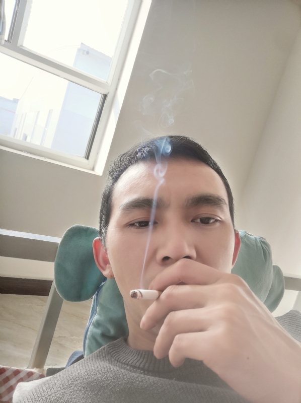 殇情的第一张照片--佛山相亲服务中心