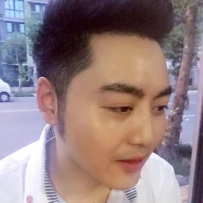 加油吧少年的第二张照片--佛山相亲服务中心