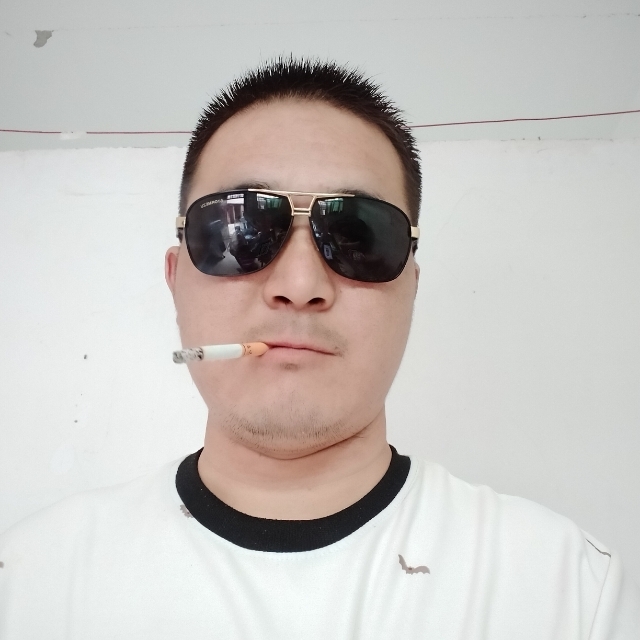 白伟伟的第一张照片--佛山相亲服务中心