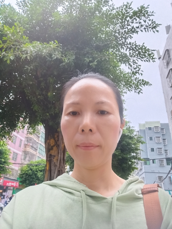 容容的第一张照片--佛山相亲服务中心