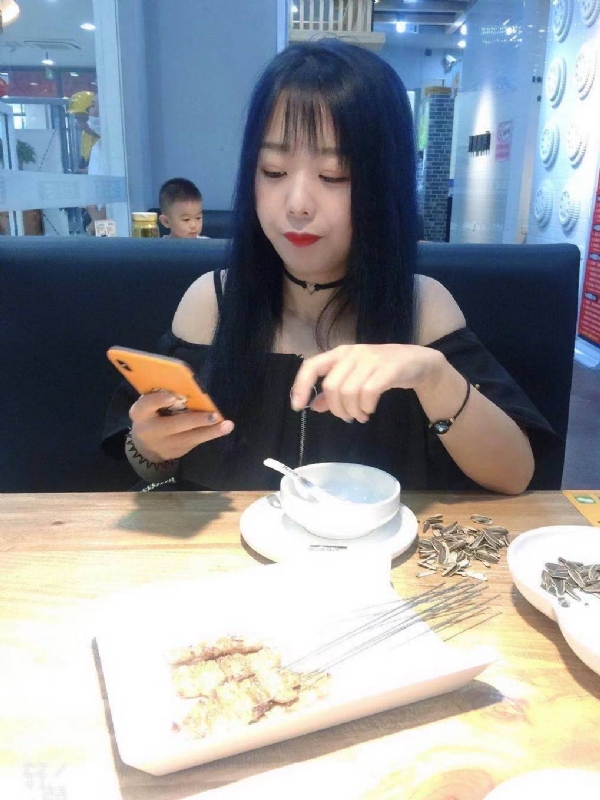 程程的第一张照片--佛山相亲服务中心