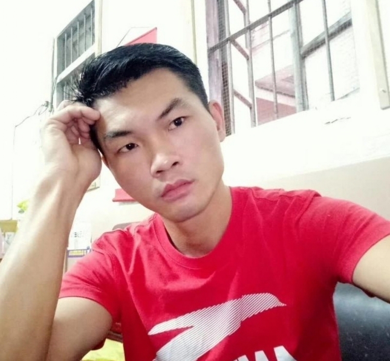 英俊的台灯的第一张照片--佛山相亲服务中心