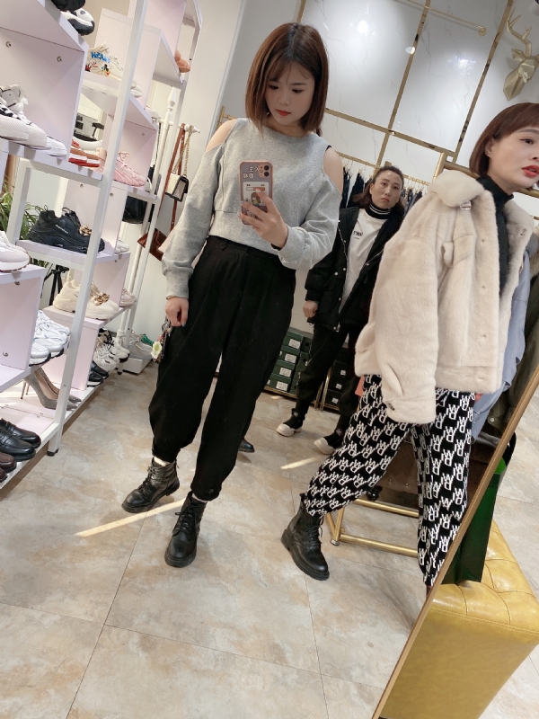 媛媛的第二张照片--佛山相亲服务中心