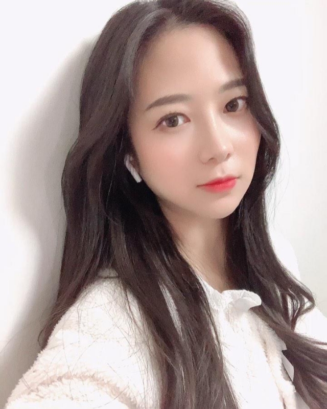 夢怡..的第一张照片--佛山相亲服务中心