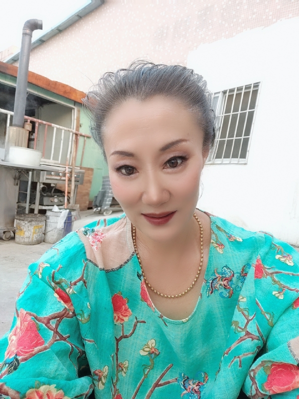 燕子的第三张照片--佛山相亲服务中心