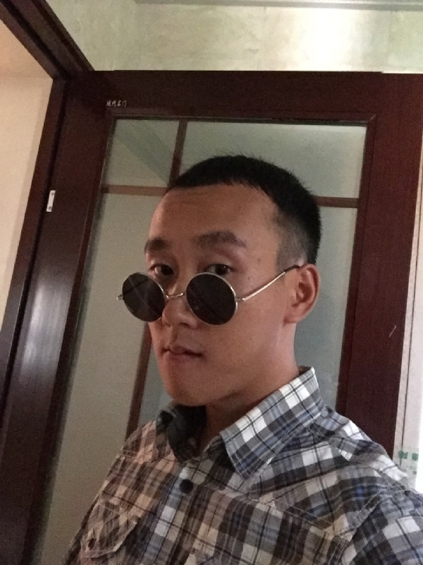 悲喜的第一张照片--佛山相亲服务中心