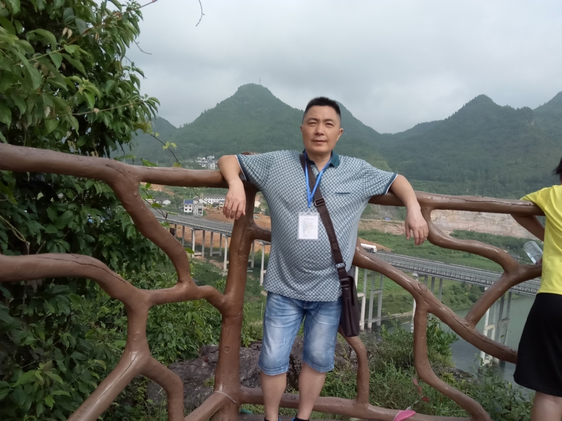 岁月无声的第一张照片--佛山相亲服务中心