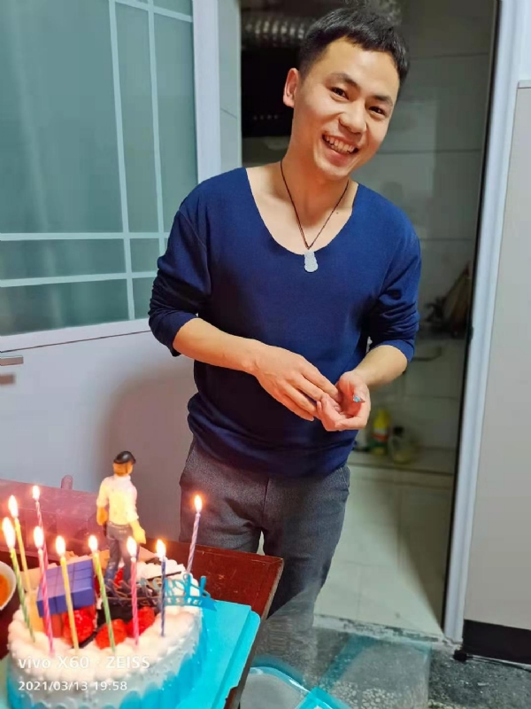 找结婚对象的第一张照片--佛山相亲服务中心