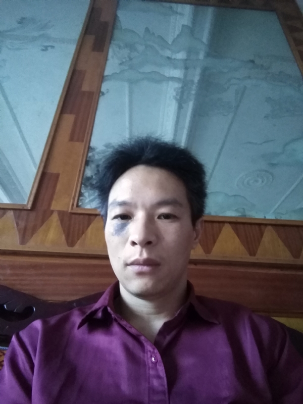 风中落叶的第一张照片--佛山相亲服务中心