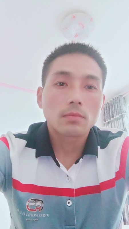 染红尘世的第一张照片--佛山相亲服务中心