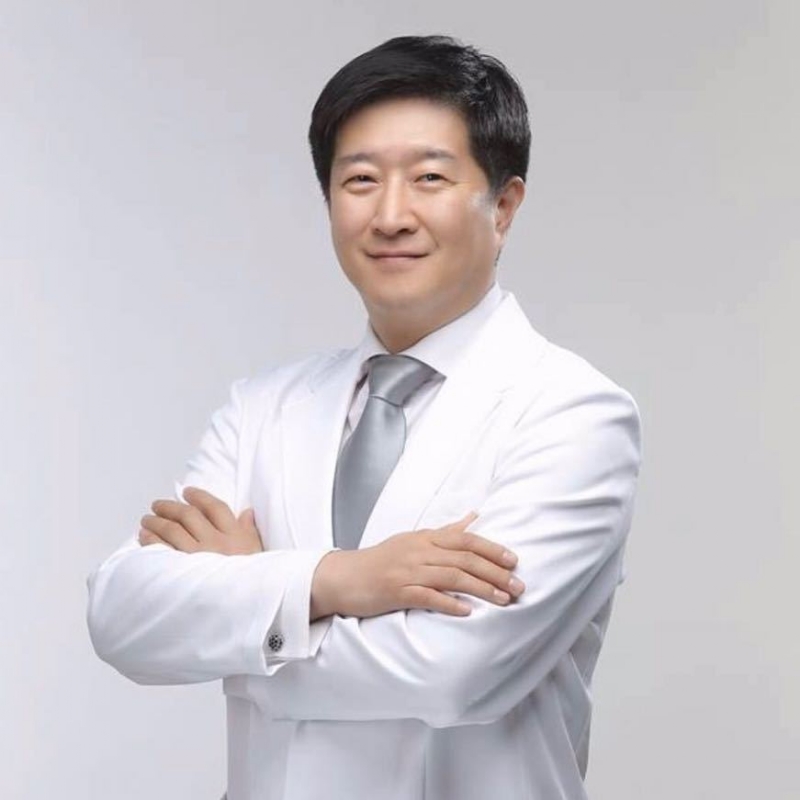 王伟的第一张照片--佛山相亲服务中心