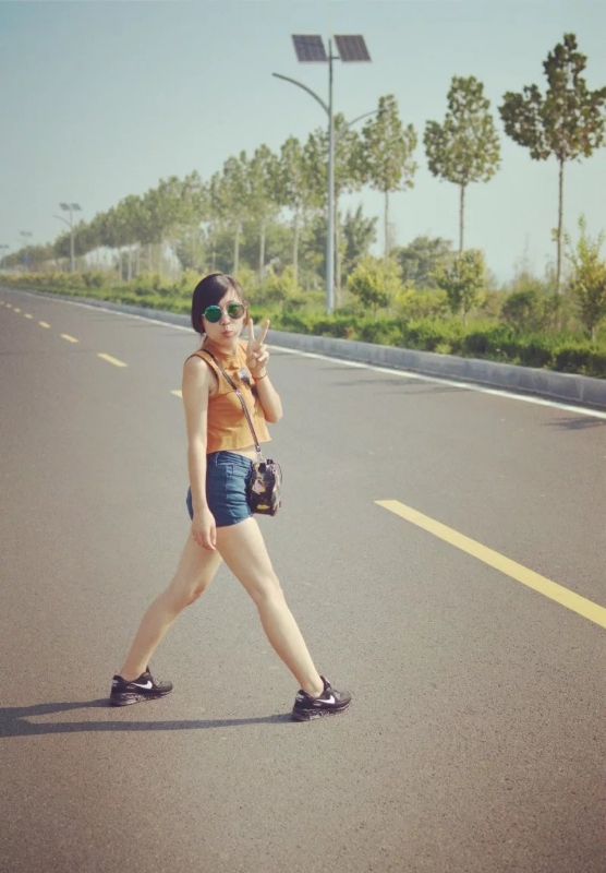 尤尤的第一张照片--佛山相亲服务中心