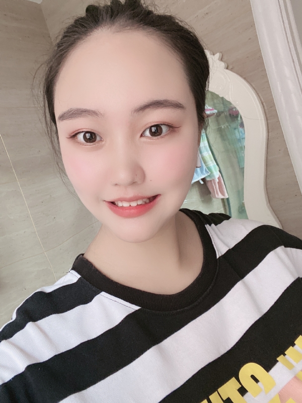 灵儿的第二张照片--佛山相亲服务中心