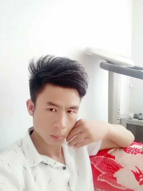 只得一人心的第二张照片--佛山相亲服务中心