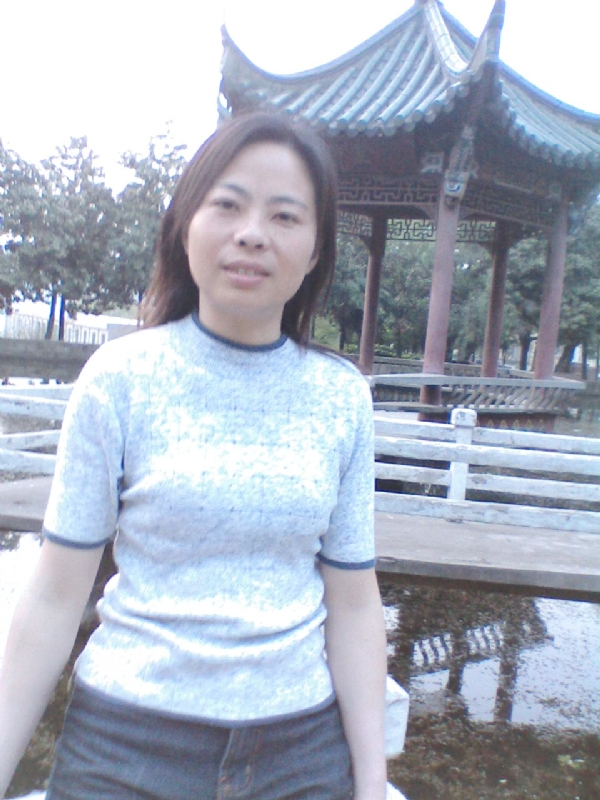 小草的第二张照片--佛山相亲服务中心