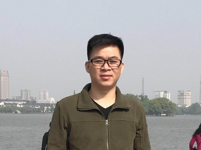 孔雀鱼的第一张照片--佛山相亲服务中心