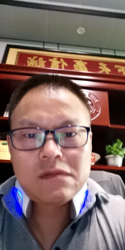 模具工匠的第一张照片--佛山相亲服务中心