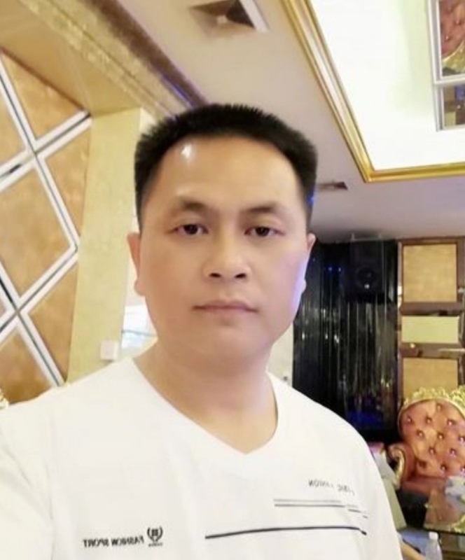 小梁的第二张照片--佛山相亲服务中心