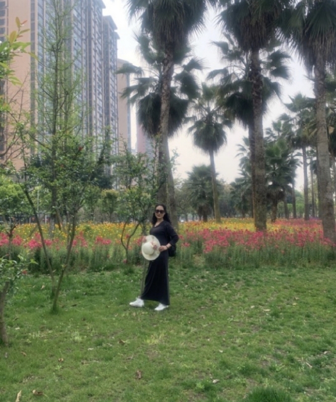 粉墨登场的第一张照片--佛山相亲服务中心