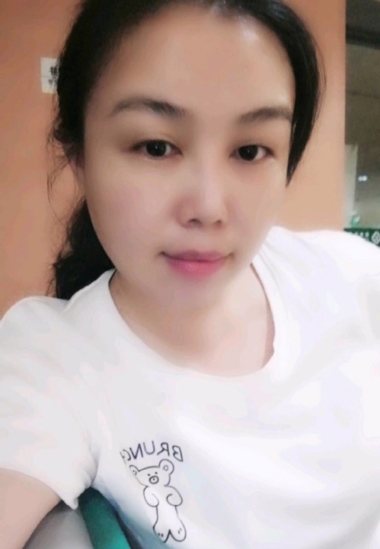 淡淡的云的第三张照片--佛山相亲服务中心