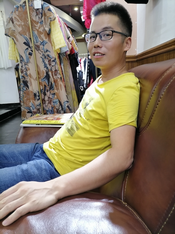 汪顺鹏的第二张照片--佛山相亲服务中心