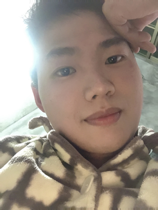 她的第四张照片--佛山相亲服务中心