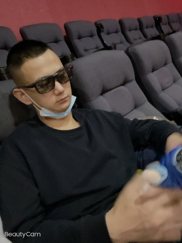 小五的第三张照片--佛山相亲服务中心