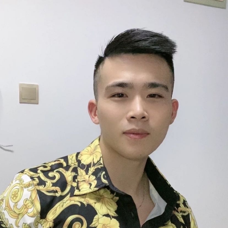 迷彩冲锋衣的第一张照片--佛山相亲服务中心