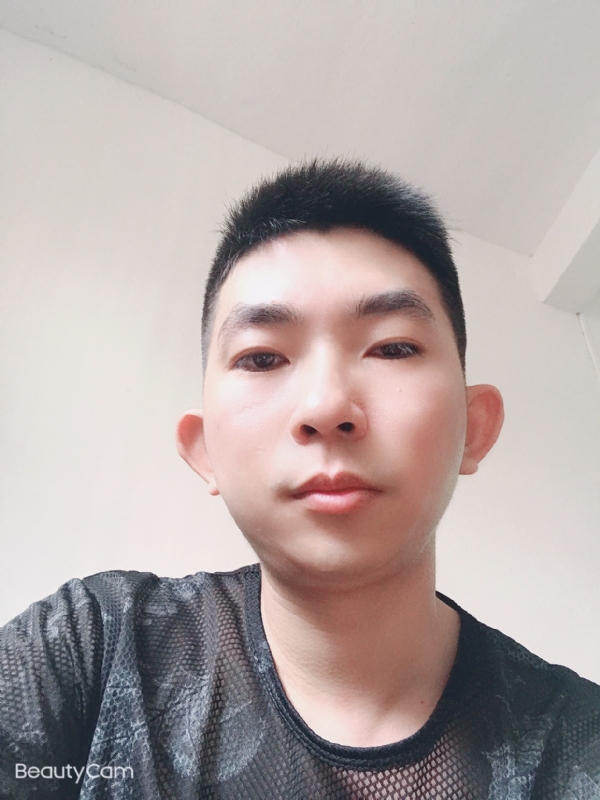 诚恳的第一张照片--佛山相亲服务中心