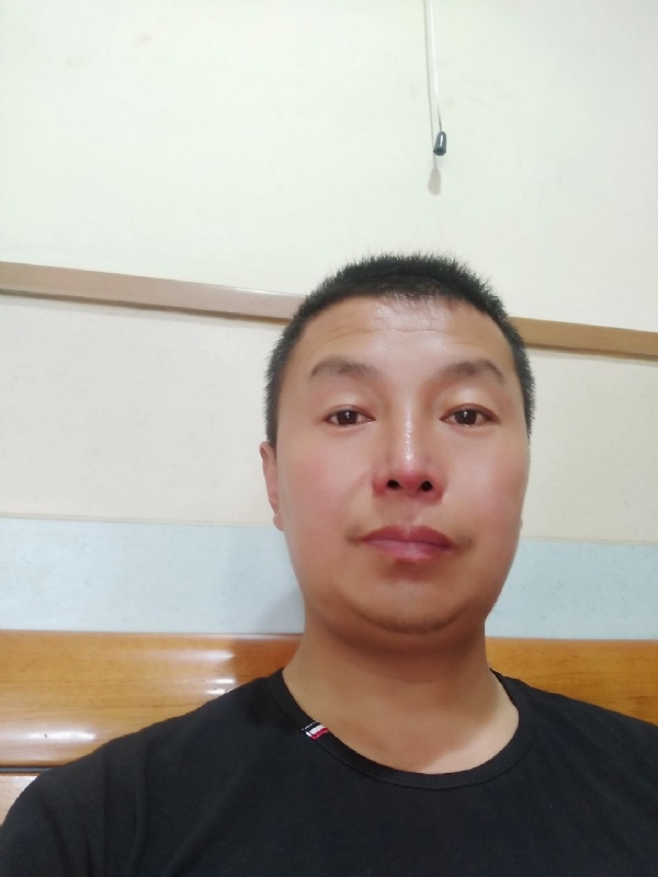 快乐的小鱼儿的第一张照片--佛山相亲服务中心