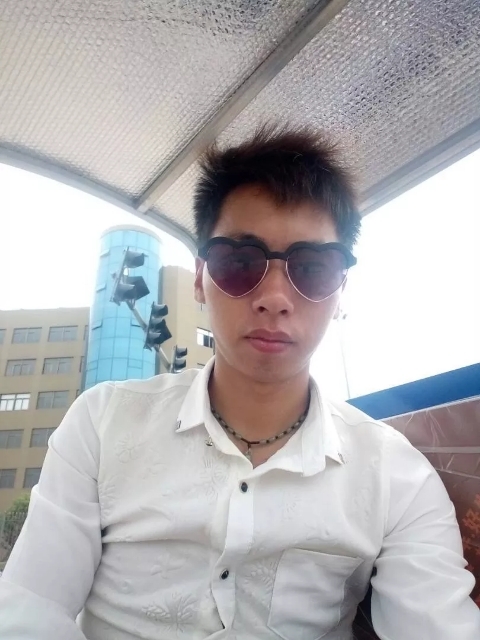 寻缘的第一张照片--佛山相亲服务中心