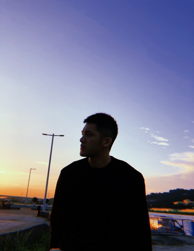 只抽半根煙的第二张照片--佛山相亲服务中心