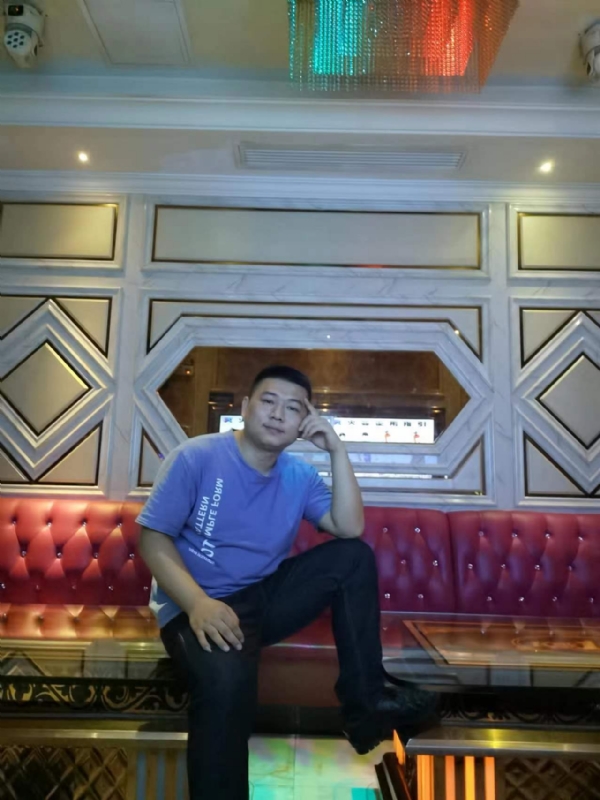 黄生的第四张照片--佛山相亲服务中心