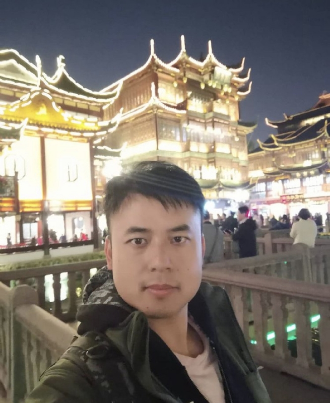 何先生he的第一张照片--佛山相亲服务中心