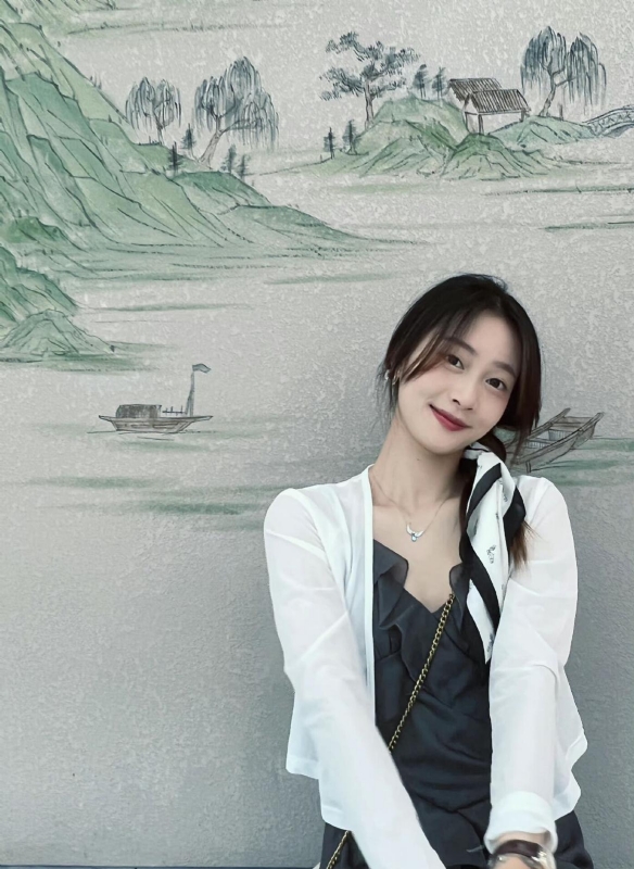 小趴菜的第一张照片--佛山相亲服务中心