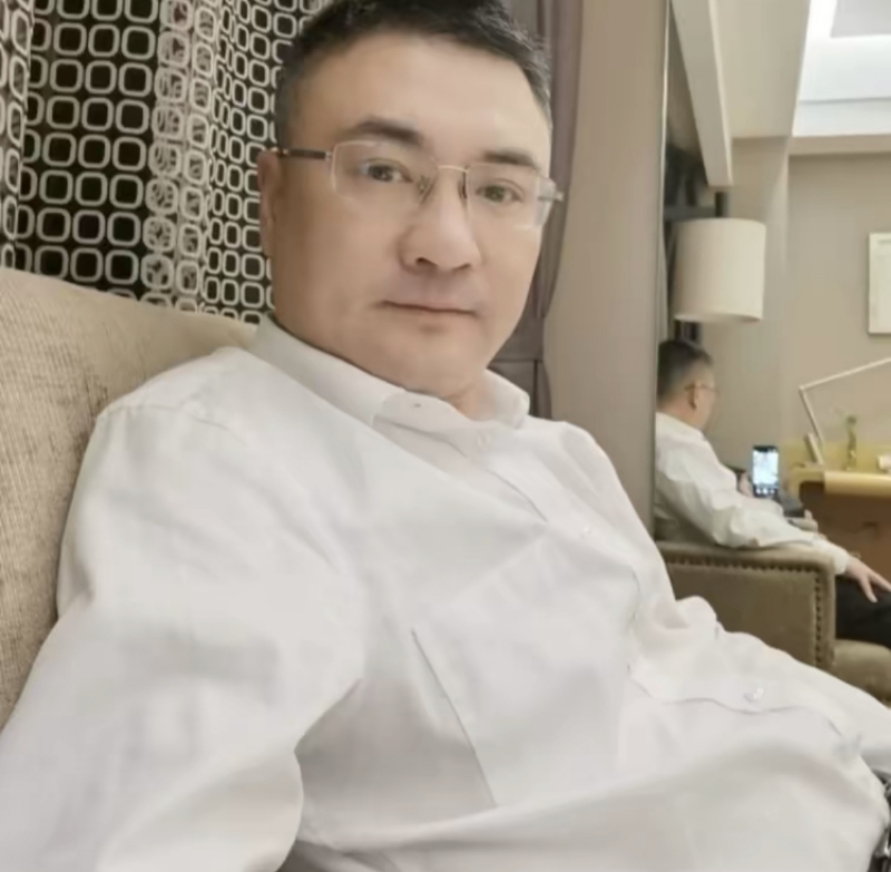 追逐的第二张照片--佛山相亲服务中心