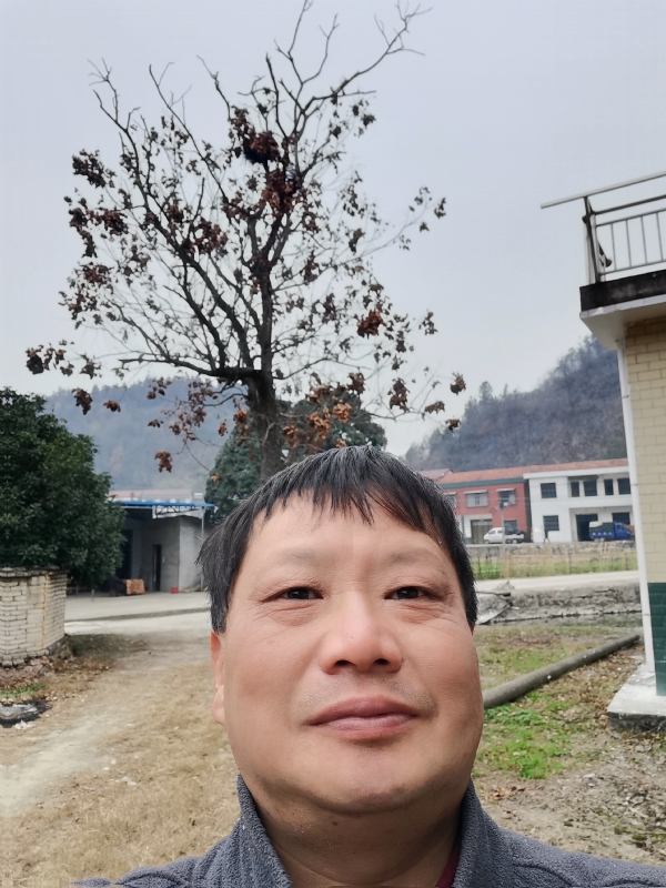 苏众青春冲浪的第二张照片--佛山相亲服务中心