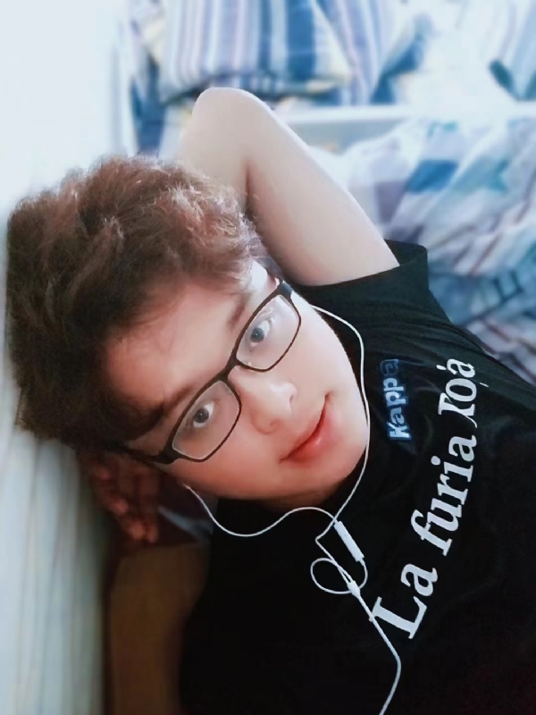 默铭芷的第一张照片--佛山相亲服务中心