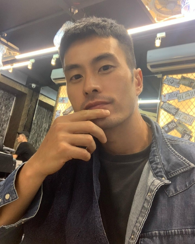 伟业强哥的第一张照片--佛山相亲服务中心