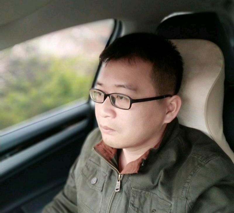 海风吹动你的心的第二张照片--佛山相亲服务中心