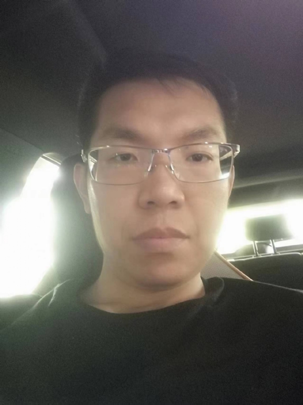 小黑包的第二张照片--佛山相亲服务中心