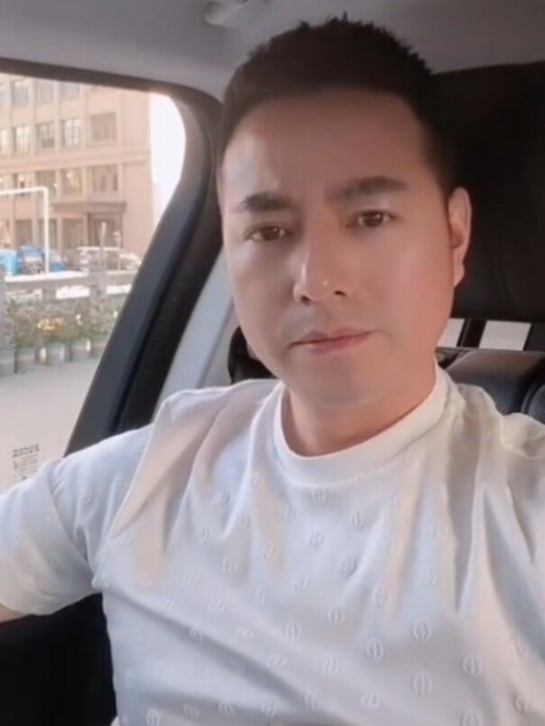 勿忘初心的第一张照片--佛山相亲服务中心