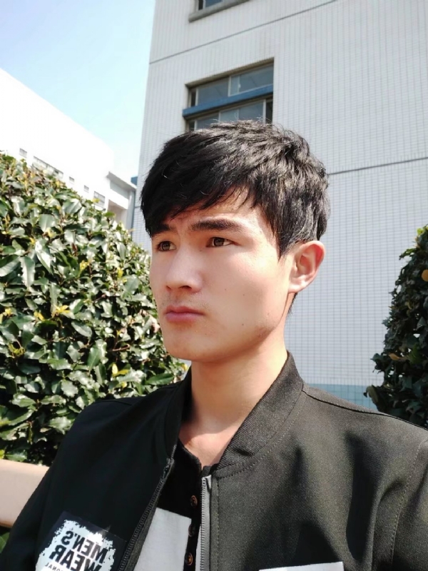 阳光男孩的第四张照片--佛山相亲服务中心