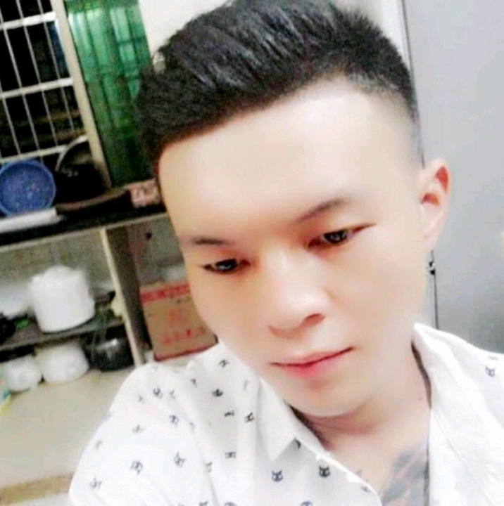 子龙的第一张照片--佛山相亲服务中心