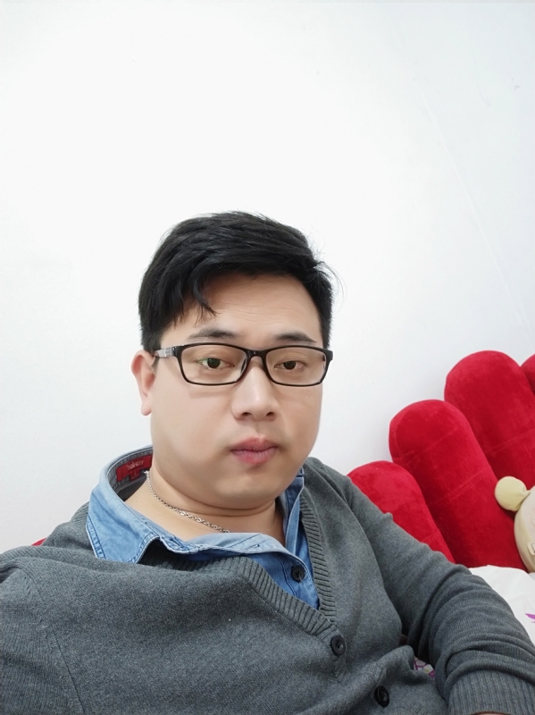 何必在亿的第一张照片--佛山相亲服务中心