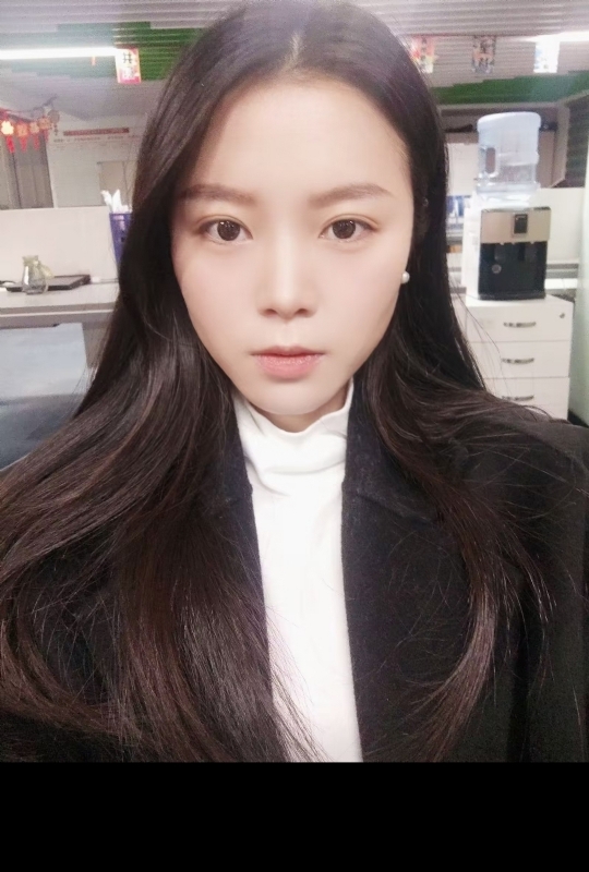 小月半的第一张照片--佛山相亲服务中心