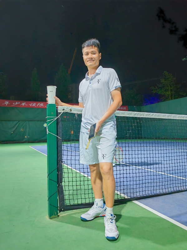 网球罗的第五张照片--佛山相亲服务中心