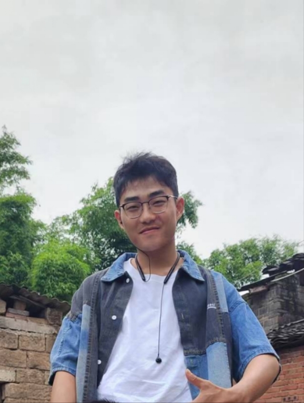 越努力越幸运的第一张照片--佛山相亲服务中心